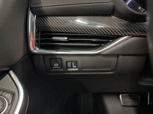 Used 2021 Cadillac XT4 Sport AWD/4WD image 23