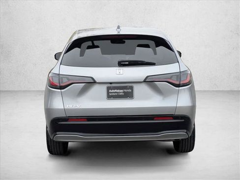 New 2026 Honda HR-V EX-L image 8