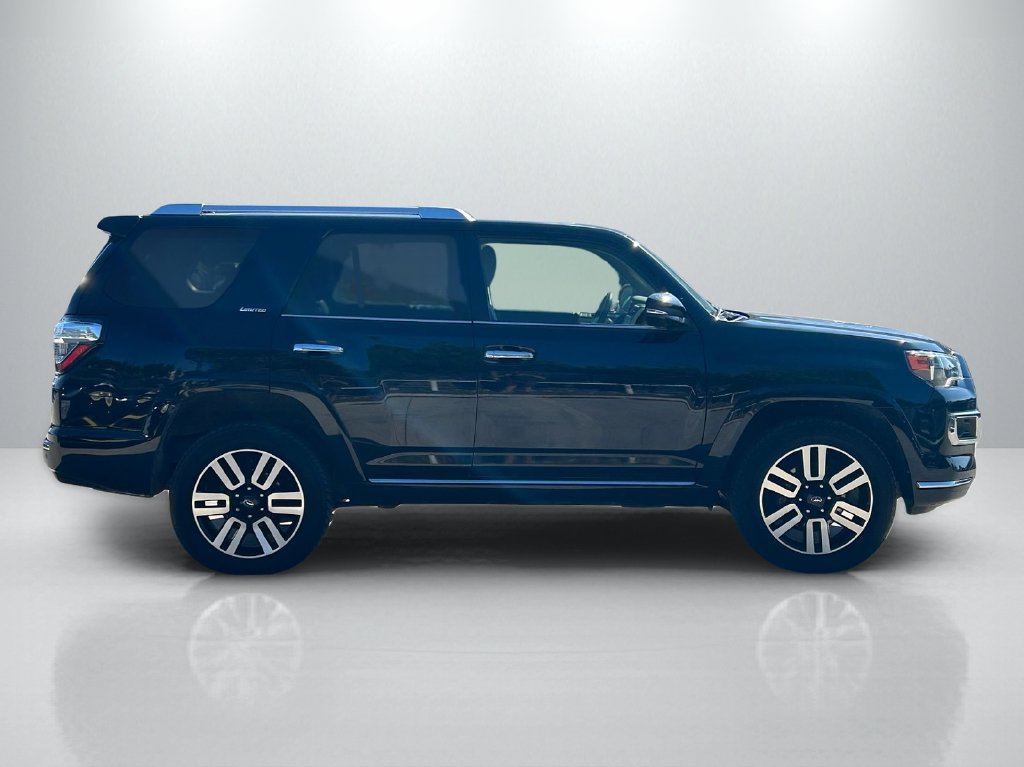 Used 2024 Toyota 4Runner Limited AWD/4WD image 4