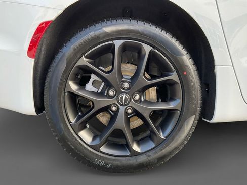 New 2026 Chrysler Pacifica Select w/ S Appearance Package image 10