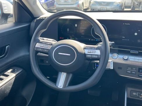 Certified 2025 Hyundai Kona SE FWD image 14