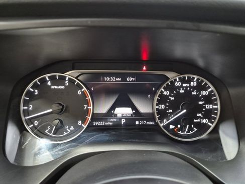 Used 2024 Nissan Rogue SV AWD/4WD image 18