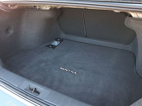 Certified 2023 Nissan Sentra SR FWD image 28