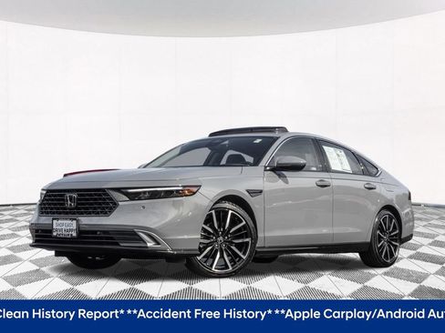 Used 2024 Honda Accord Touring image 2