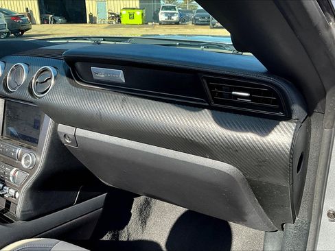 Used 2022 Ford Mustang Convertible w/ Equipment Group 101A image 21