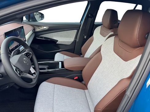 New 2025 Volkswagen ID.4 Pro image 13