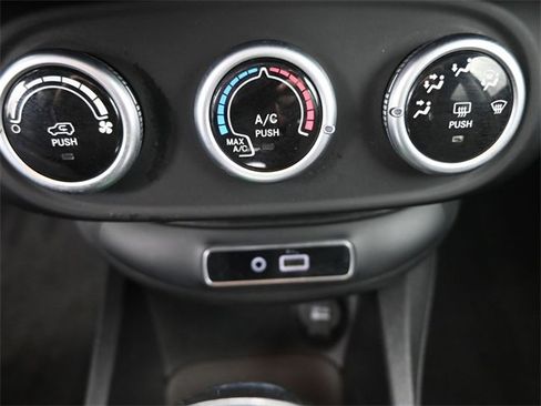 Used 2016 FIAT 500X Trekking image 9