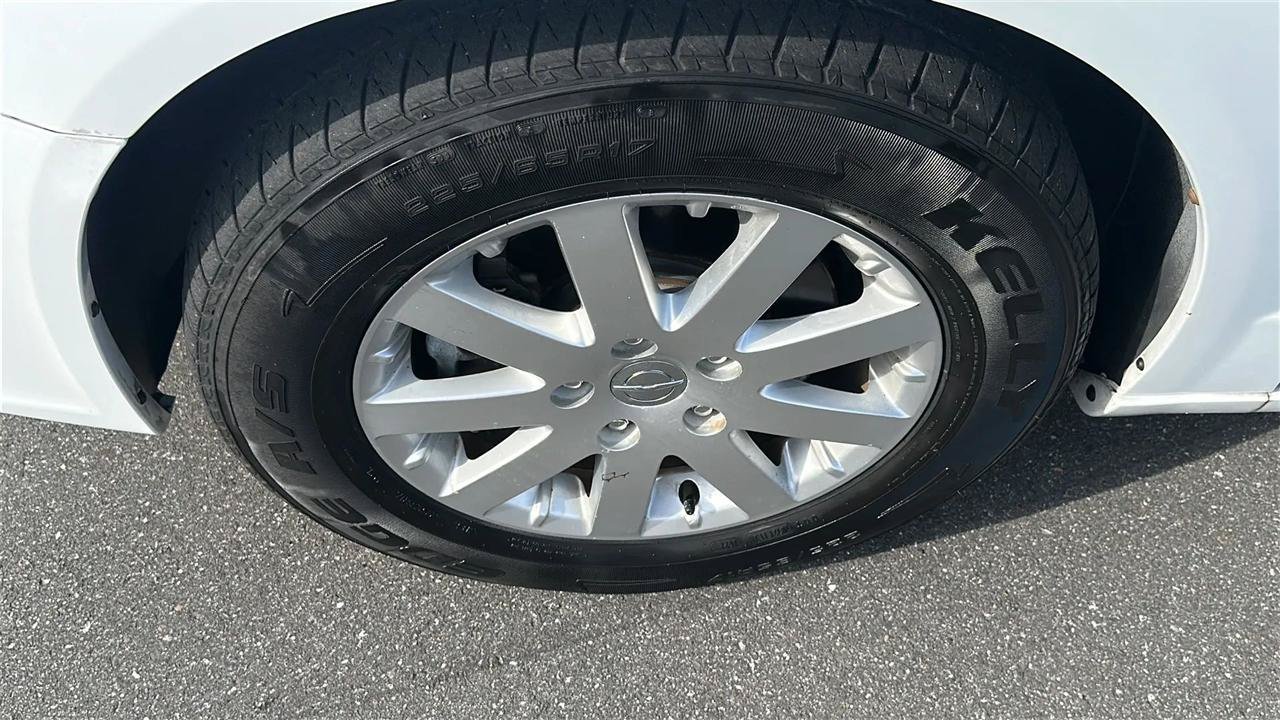 Used 2016 Chrysler Town & Country Touring FWD image 15