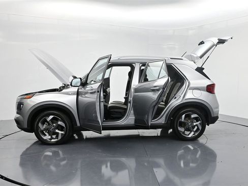 Used 2023 Hyundai Venue SEL image 64