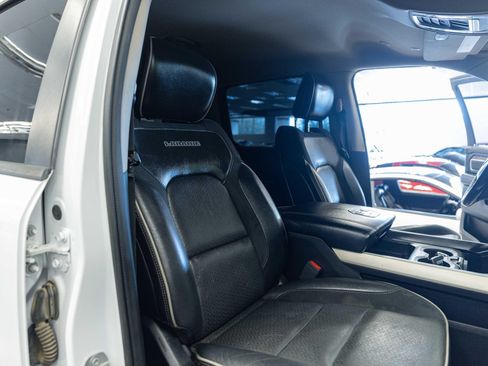 Used 2019 RAM 1500 Laramie RWD image 15