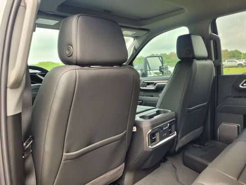 New 2026 GMC Sierra 3500 Denali w/ Denali Reserve Package AWD/4WD image 26