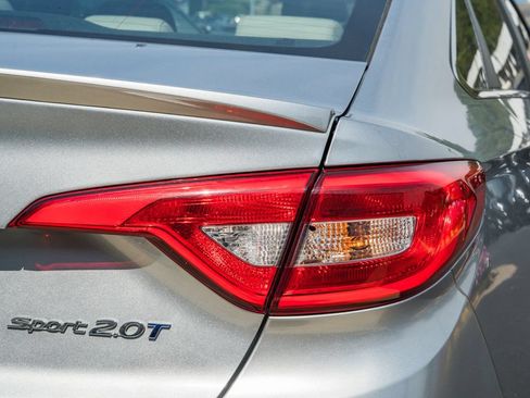 Used 2017 Hyundai Sonata Sport 2.0T FWD image 6
