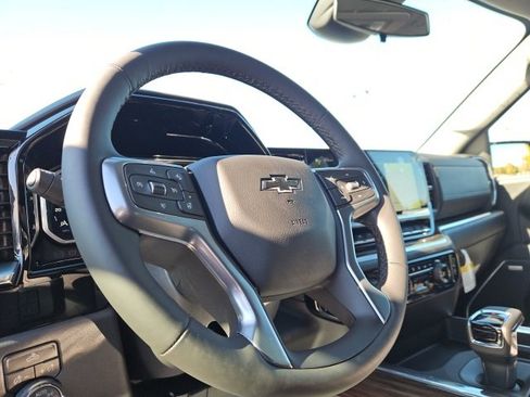 New 2026 Chevrolet Silverado 1500 LT Trail Boss w/ Convenience Package II image 32