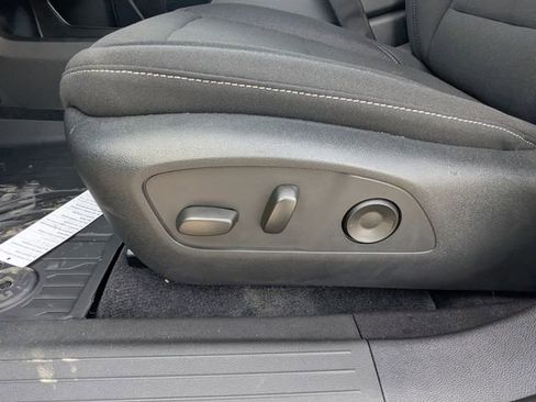 New 2026 Chevrolet Equinox EV LT w/ Comfort Package AWD/4WD image 11