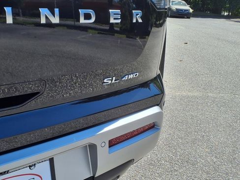 New 2025 Nissan Pathfinder SL image 7