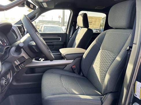 New 2026 RAM 2500 Big Horn AWD/4WD image 19