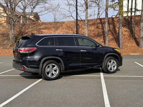 Used 2016 Toyota Highlander Limited image 13