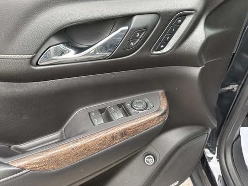 Used 2020 GMC Acadia Denali w/ Technology Package AWD/4WD image 12