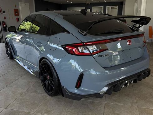 Used 2024 Honda Civic Type R image 13