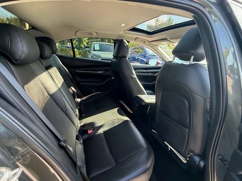 Used 2021 MAZDA MAZDA3 s FWD image 18