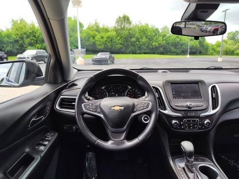 Used 2022 Chevrolet Equinox LT FWD image 14