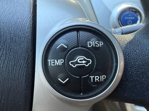 Used 2012 Toyota Prius V Five FWD image 14