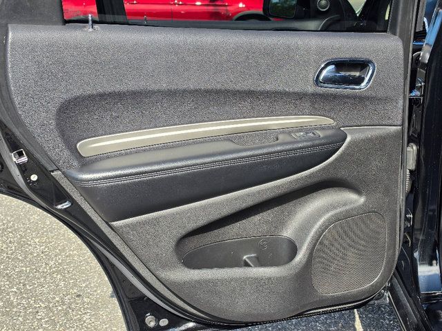 Used 2017 Dodge Durango GT w/ Premium Group AWD/4WD image 23