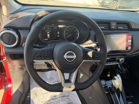 New 2025 Nissan Versa SR w/ Trunk Package image 9