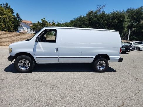 Used 1995 Ford E-350 and Econoline 350 RWD image 2