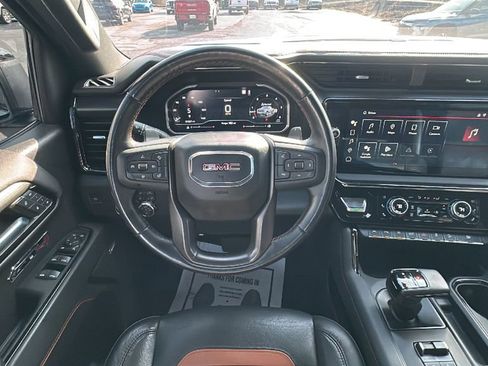 Used 2023 GMC Sierra 1500 AT4 image 17