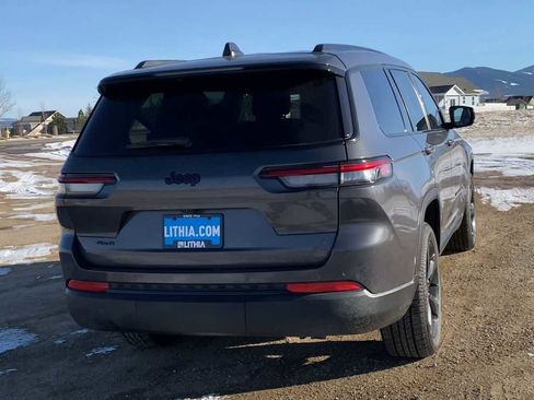 Certified 2023 Jeep Grand Cherokee L Laredo image 9