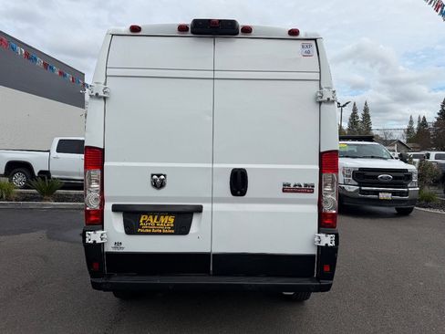 Used 2019 RAM ProMaster 2500 w/ Interior Convenience Group FWD image 7