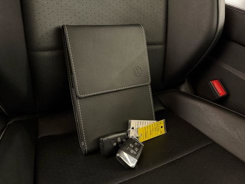 Used 2021 Volkswagen Atlas SE w/ Panoramic Sunroof Package AWD/4WD image 46