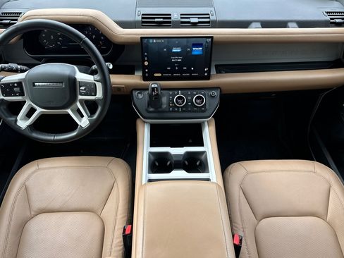 Used 2025 Land Rover Defender 110 S image 27