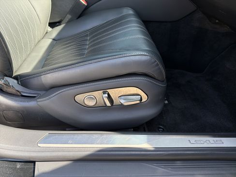 Used 2019 Lexus LS 500 w/ Interior Upgrade Package image 27