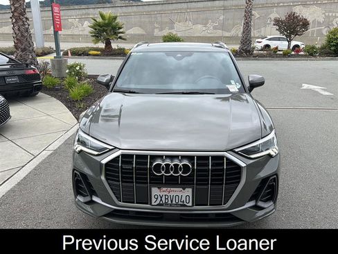 Used 2025 Audi Q3 2.0T Premium w/ Convenience Package AWD/4WD image 2