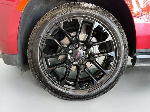 Used 2022 GMC Yukon Denali AWD/4WD image 35