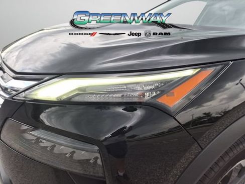 Used 2024 Nissan Rogue SV AWD/4WD image 29