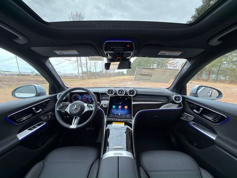 New 2026 Mercedes-Benz GLC 300 image 2