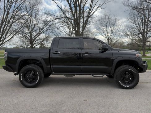 Used 2016 Toyota Tundra Platinum image 34