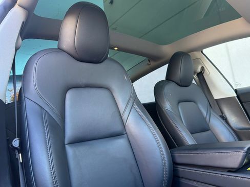 Used 2023 Tesla Model 3 Standard Range RWD image 19