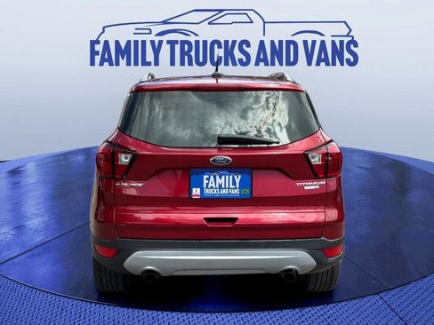 Used 2019 Ford Escape Titanium AWD/4WD image 4