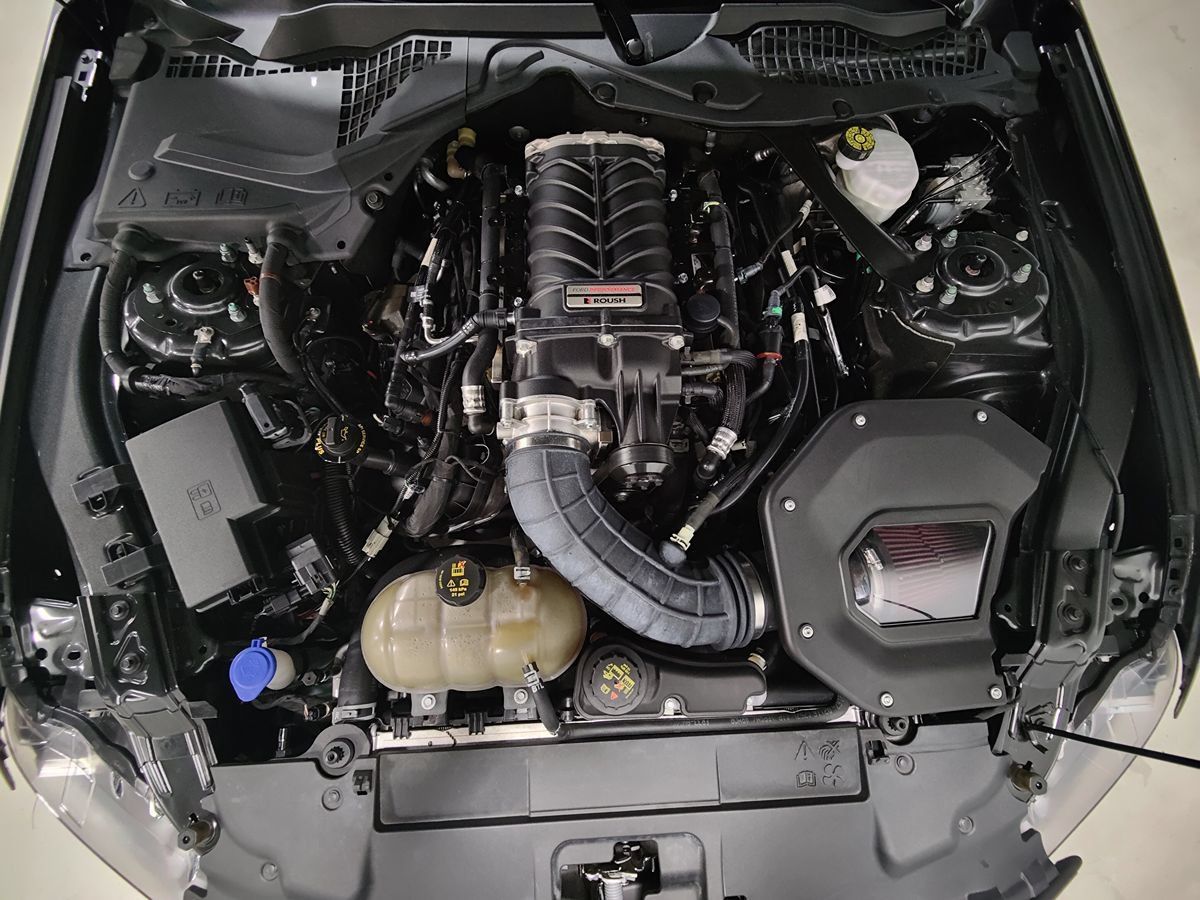 Used 2020 Ford Mustang GT Premium w/ GT Performance Package RWD image 4