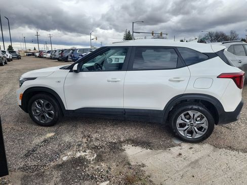 Certified 2026 Kia Seltos LX AWD/4WD image 1