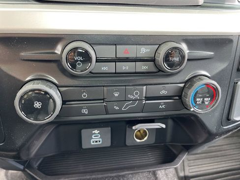 New 2025 Ford F250 XL w/ XL Chrome Package image 11