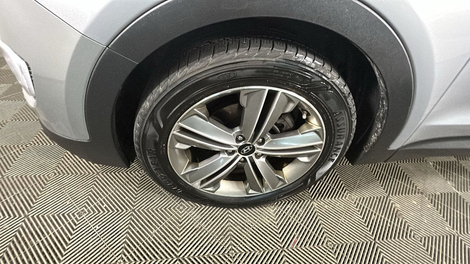 Used 2014 Hyundai Santa Fe Limited FWD image 11