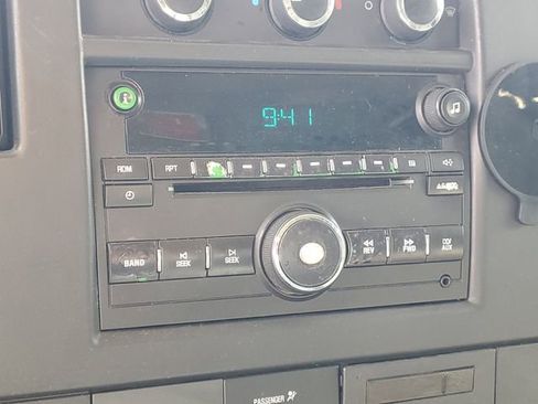 Used 2008 GMC Savana 3500 image 18