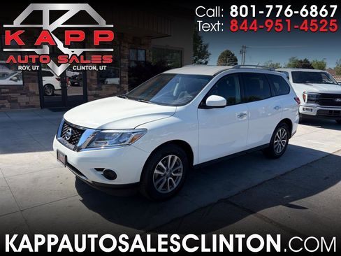 Used 2016 Nissan Pathfinder S FWD image 1