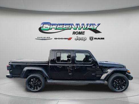 Used 2021 Jeep Gladiator Overland AWD/4WD image 8