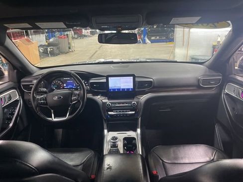 Used 2020 Ford Explorer Limited image 39